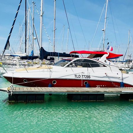 Hotel Bateau Haut Standing Privative - Nuit à Quai Port La Rochelle à La Rochelle  Extérieur photo